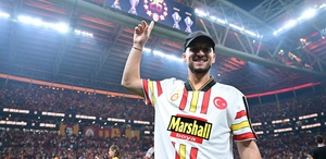 Antrenörlüğe ’’Hayır’’ diyen Mertens, Galatasaray’dan bakın ne istedi