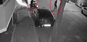 Esenyurt’ta iki grup arasında silahlı çatışma kamerada
