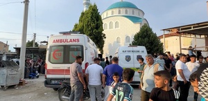Cami inşaatında 2 işçi iskeleden düştü: 1 ölü, 1 yaralı