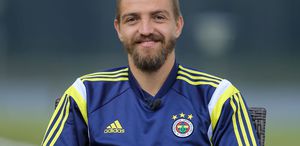 37 yaşındaki Caner Erkin futbolu bıraktı