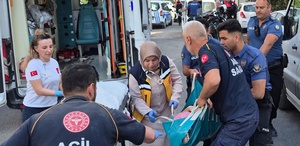 Bir kızını öldürdü, eşi ve diğer kızını ağır yaraladı