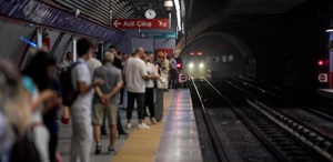 İzmir’de kablo hırsızlığı girişimi metro seferlerini aksattı