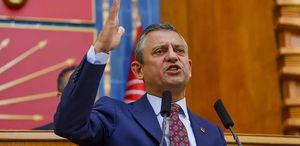 Özgür Özel grup toplantısı için kararını verdi