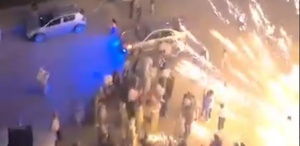 Nişanda havai fişek davetlilerin üzerine patladı Herkes can havliyle kaçıştı