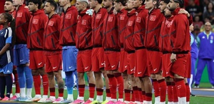 Galatasaray’ı reddeden milli futbolcu kararını verdi Yeni sözleşme imzalıyor