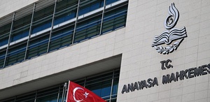 CHP itiraz etti, o partinin amblemi silindi