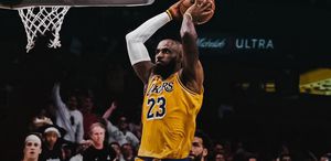 Los Angeles Lakers, LeBron James’e veda etti