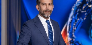 Kanal D ana haber sunucusu Deniz Bayramoğlu’nun işine son verildi