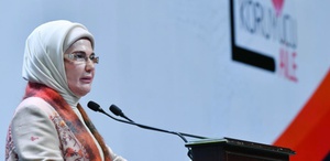 Emine Erdoğan’dan “koruyucu aile“ vurgusu: Evlerimizin kapısını bu evlatlarımıza açalım