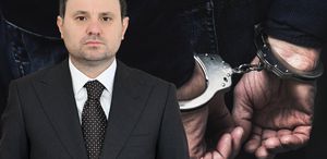 İşin içinde memurlar da var Sahte evrak çetesine operasyonda onlarca gözaltı var