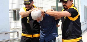 24 yıl hapis cezasıyla aranan hükümlü çorbasını bırakıp kaçtı, bekçiler yakaladı