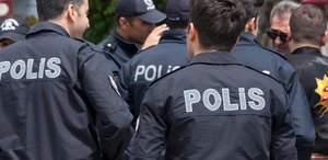 NATO Zirvesi için düğmeye basıldı Polis üniformalarında dikkat çeken değişiklik