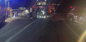 Tır ile otomobil çarpıştı, bir aile yok oldu
