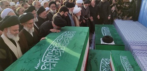 Hamaney’in naaşı Kum’a ulaştı: Halefi törenlere katılmadı