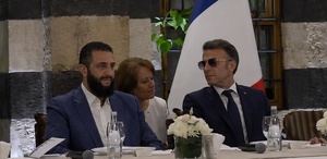 Macron’un Şam ziyareti güneş gözlükleriyle tarihe geçti