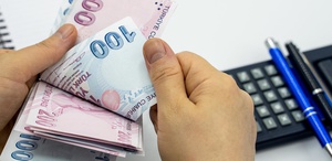 Akaryakıta yeni zam Psikolojik sınır aşılıyor