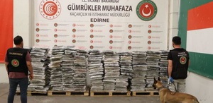 Sınır kapısında dev operasyon: Tam 1 ton 153 kilo uyuşturucu yakalandı