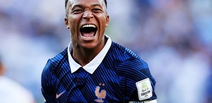 Samuel Eto’o, Kylian Mbappe’ye sahip çıktı