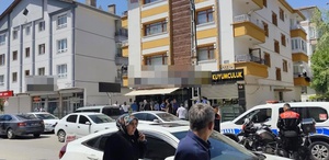 Kuyumcu soyguncusu 2 saatte yakalandı: İnternetten ’Soygun nasıl yapılır’ araştırması yapmış