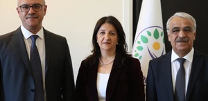 DEM Parti İmralı Heyeti Öcalan ile Görüşmeye Gitti