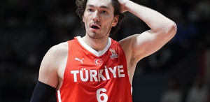 Cedi Osman’dan sürpriz transfer Ezeli rakibe imza attı