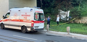 Şişli’de yol kenarındaki yeşil alanda erkek cesedi bulundu