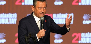 Özel, “Çağrı heyeti“ başkanlığına Murat Karayalçın’ı önerdi