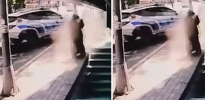 Fatih’te polis aracının motosiklete çarptığı kaza kamerada: 2’si polis 3 yaralı