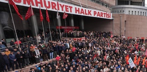 CHP’ye bir darbe daha Belediye başkanı ve tüm üyeler istifa etti