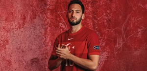 Bodrum yerine Bayburt: Hakan Çalhanoğlu’ndan köy tatili