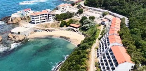 9 yıldır atıl haldeki Riva’daki otel yıkılıyor Yerine ne yapılacağı belli oldu