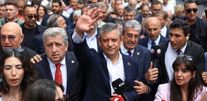 Yeni Parti’yi kuran Özgür Özel’in ilk işi bu oldu