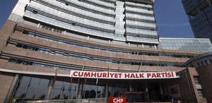 CHP’deki bölünme devam ediyor: Belediye başkanı istifa etti