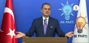 AK Parti Sözcüsü Çelik’ten erkek gazetecilere toplantıya damga vuran uyarı