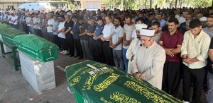 Günün en acı karesi Aynı aileden 4 tabut yan yana