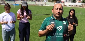 Kırşehir FK amigosundan şampiyonluk duası: Yediğimiz goller ofsayt olsun
