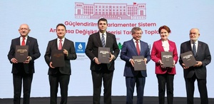 Davutoğlu’nun veda kararına 6’lı masa liderlerinden yorum gelmedi