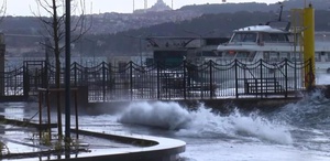 İstanbullular dikkat Valilikten kritik uyarı geldi: Şiddetli fırtına yıkıp geçecek