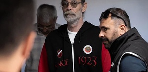 Etimesgut Belediye Başkanı Erdal Beşikçioğlu görevden uzaklaştırıldı