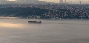 İstanbul’da yoğun sis: Boğaz hattı trafiğe kapatıldı