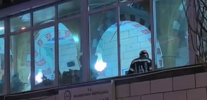 Camide asılı halde bulundu