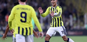 Kadıköy’de resital Fenerbahçe yıldızlarıyla tura göz kırptı