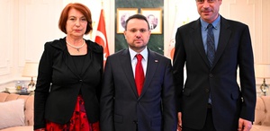 Bakan Gürlek, Uğur Mumcu’nun ailesiyle görüştü