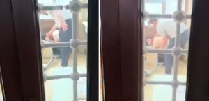 Eğitmen, küçük çocuğu öldüresiye dövdü