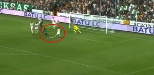 Fener’in eski yıldızından füze Bursaspor sezona galibiyetle başladı