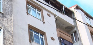 Kötü koku şikayeti, korkunç gerçeği ortaya çıkardı: Ölen kardeşiyle aynı evde yaşamış