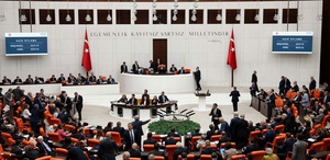 Çerçeve yasaya bağımsız milletvekillerinden tek ’ret’ Koray Aydın’dan