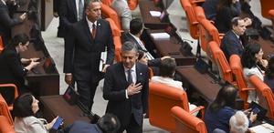 “Terörsüz Türkiye“ yasasında oy dağılımı belli oldu: En büyük çatlak Yeni Parti’de