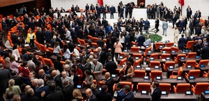AK Parti’ye geçeceği söylenen Ümit Dikbayır’dan sürpriz karar