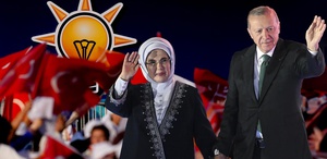 AK Parti 25. yılını kutluyor Binlerce kişi toplandı, gözler Erdoğan’ın açıklamasında